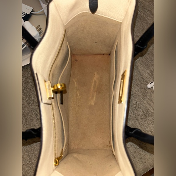 Authentic Louis Vuitton Purse On My Side - Picture 5 of 7